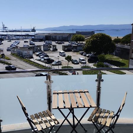 Apartamentos Mar De La Concha Vilagarcia de Arousa Luaran gambar