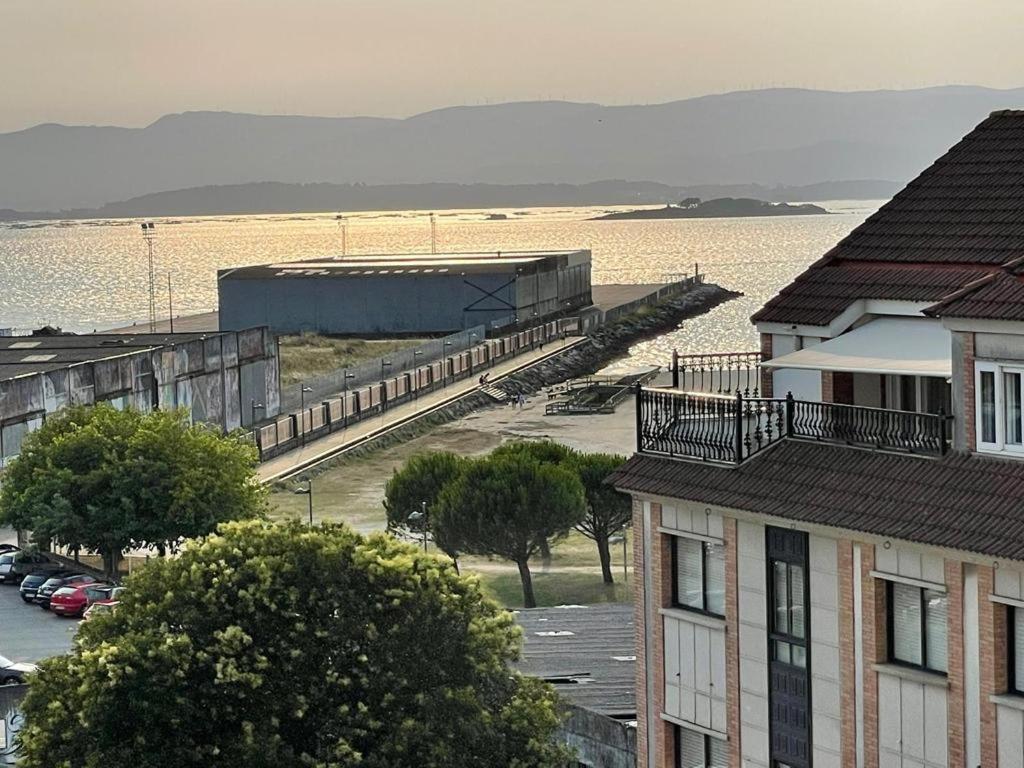 Apartamentos Mar De La Concha Vilagarcia de Arousa Luaran gambar